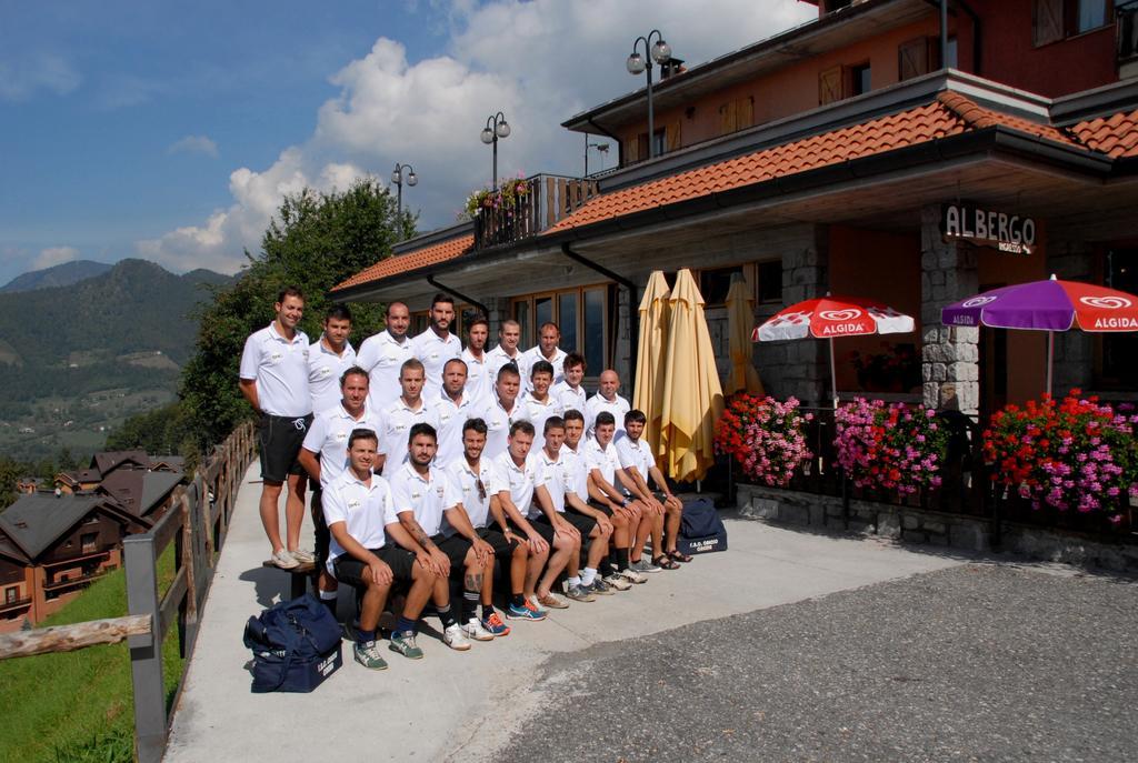 Albergo Legazzuolo Montecampione Artogne Extérieur photo